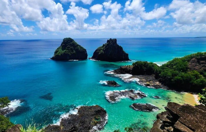 🛑 Tragédia em Noronha: turista de SP morre afogado na Praia do Boldró aos 59 anos