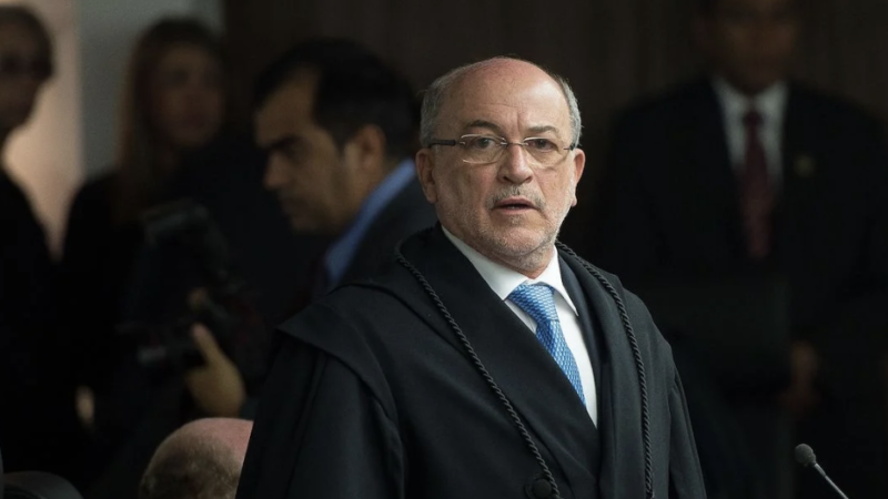 🚨 “Foi paralisante”: Ministro do TCU trava investigação sobre fraude bilionária contra aposentados do INSS
