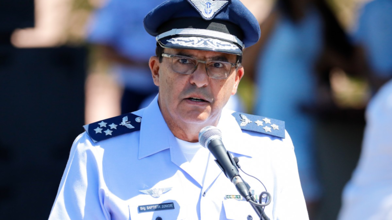 “Se fizer isso, vou lhe prender”: o que disse o ex-comandante da Aeronáutica sobre Bolsonaro e a minuta do golpe ao STF