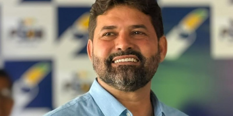 Justiça cassa prefeito e vice de Exu por abuso político; ex-prefeito também é condenado