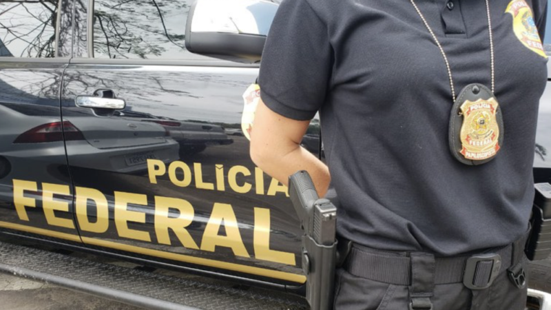 Despachantes furtam celulares e notebook no Aeroporto do Recife e são presos em flagrante pela PF