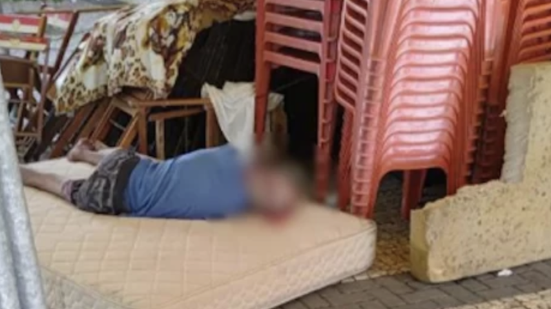 Morador de rua é executado com quatro tiros na cabeça enquanto dormia no Recife