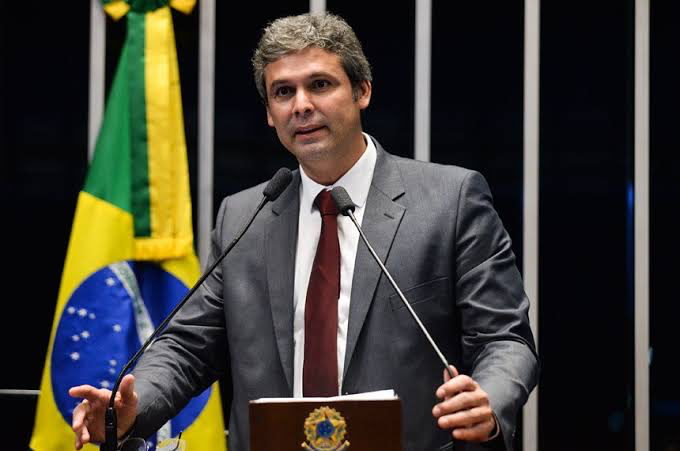 🔥 “Virou procurador-geral do país”: Lindbergh é acusado de perseguição política por deputado do Novo