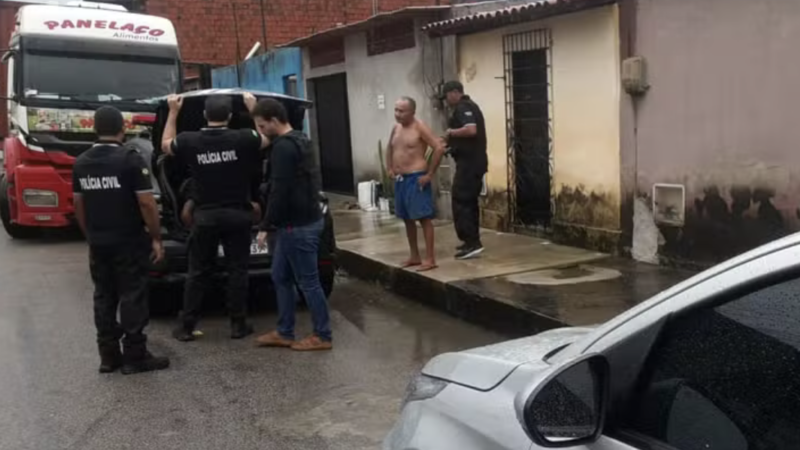 Adolescente é internado por estupro de vulnerável e por planejar assassinato dos pais da vítima