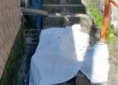 🔫 “JOVEM CONHECIDO COMO ‘SEM BELEZA’ É EXECUTADO A TIROS EM ESCADARIA NA ZONA NORTE DO RECIFE”