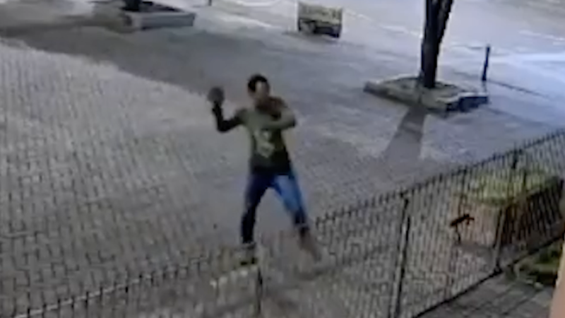 VÍDEO: quebrou os vidros da Igreja