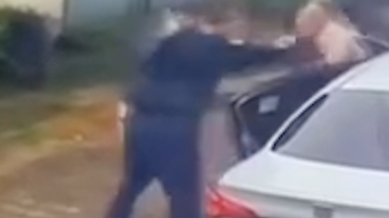 Vídeo : homens armados roubam carro em Paulista – PE