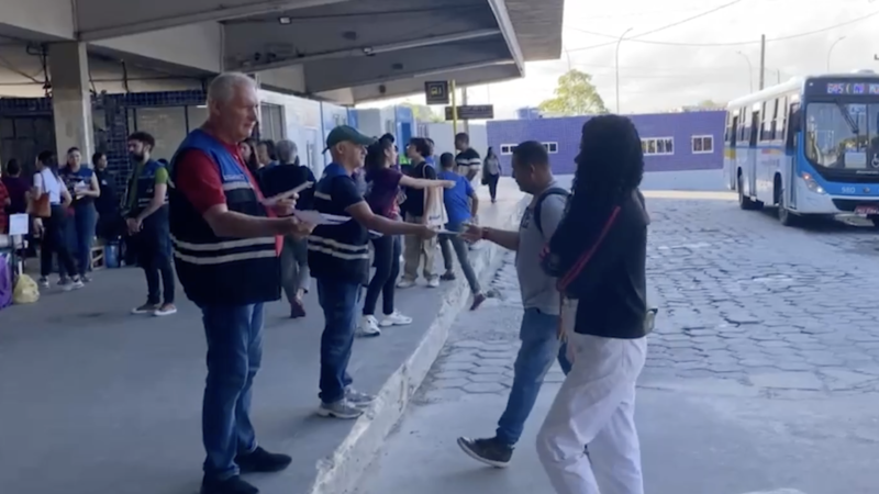 🚍 AÇÃO NO TERMINAL DA MACAXEIRA ALERTA SOBRE VIOLÊNCIA CONTRA MULHERES NO TRANSPORTE PÚBLICO