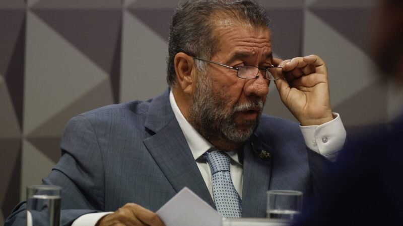 🔎 LUPI ADMITE NOMEAÇÕES NO INSS, MAS NEGA ENVOLVIMENTO EM FRAUDES E BLINDA LULA NA CPI