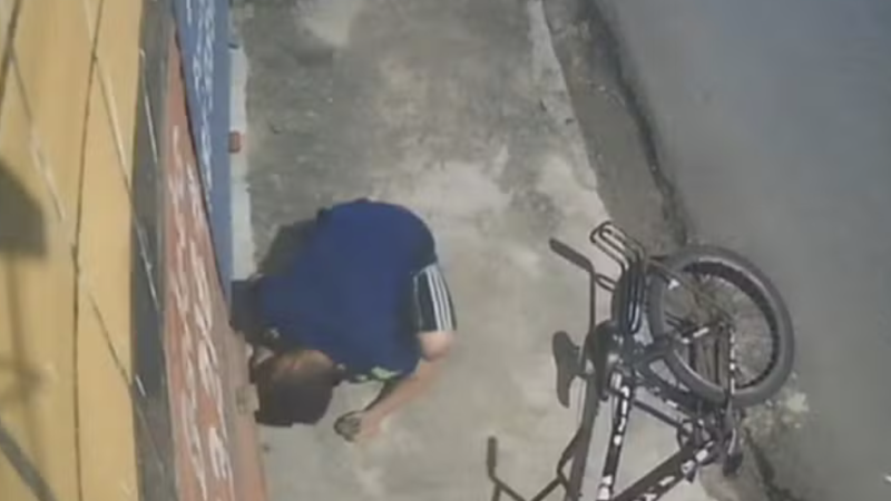SOLTO PELA JUSTIÇA, LADRÃO É FLAGRADO ROUBANDO NOVAMENTE APÓS TRÊS DIAS NO RECIFE