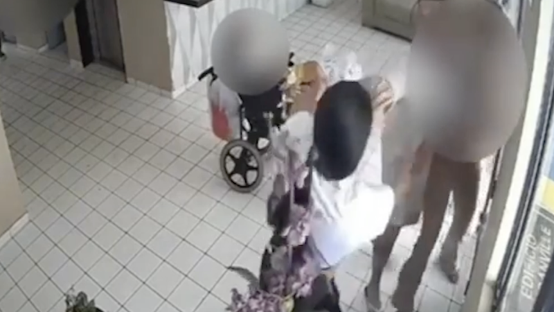 MULHER É BRUTALMENTE AGREDIDA POR EX-COMPANHEIRO E FAMILIARES EM PAULISTA/PE