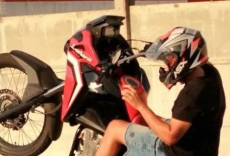 🚨 ADOLESCENTE DE 14 ANOS MORRE EMPINANDO MOTO EM BEZERROS