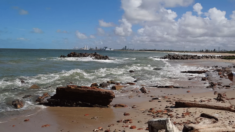 12 PRAIAS DE PERNAMBUCO ESTÃO IMPRÓPRIAS PARA BANHO: ESGOTO E ESGOTAMENTO URBANO ENTRE AS PRINCIPAIS CAUSAS