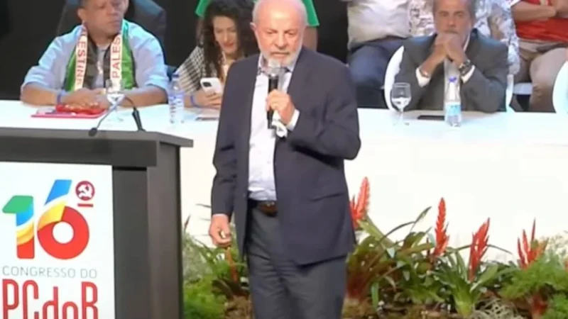 🇻🇪 LULA DEFENDE SOBERANIA DA VENEZUELA E REBATE EUA: “NENHUM PRESIDENTE TEM QUE DAR PALPITE”