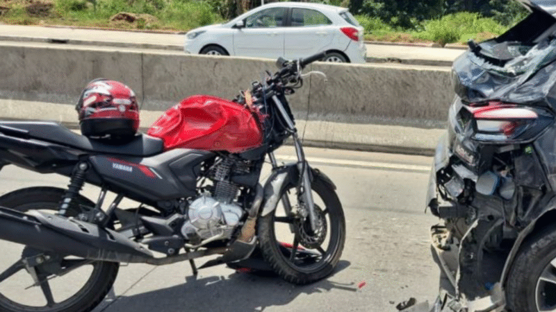 💥 MOTOCICLISTA DE APLICATIVO MORRE E PASSAGEIRA FICA FERIDA EM ACIDENTE NA BR-232