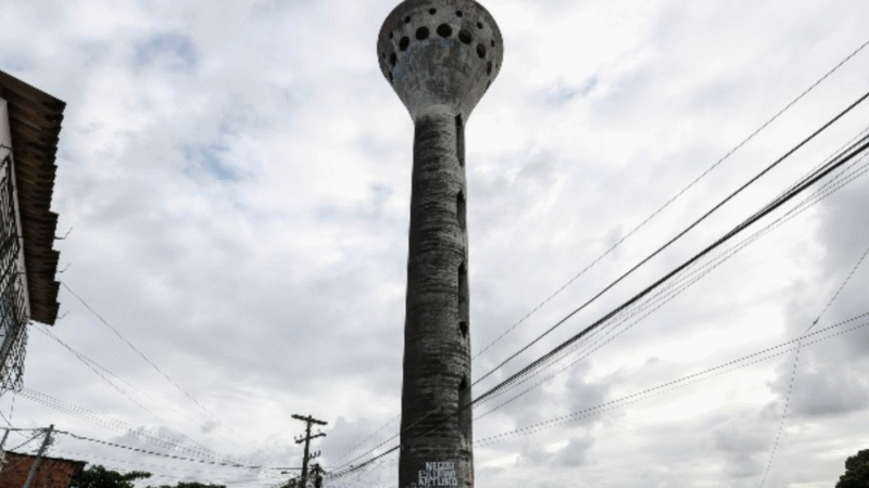 🚨 Tragédia em Olinda: adolescente de 13 anos morre ao cair de torre da antiga TV Manchete