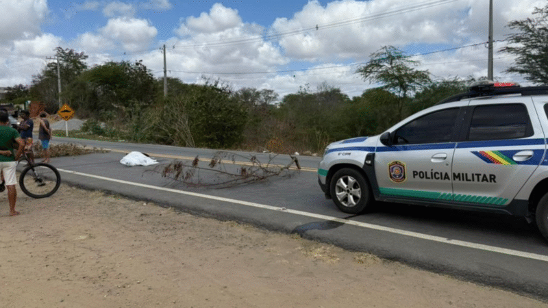 Tragédia na PE-95: Colisão Brutal entre Motos Mata Um e Deixa Dois Feridos no Agreste! O que se Sabe até Agora.