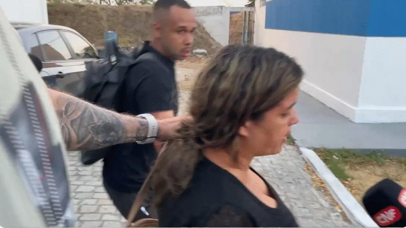 MÃE É PRESA SUSPEITA DE MANDAR MATAR A PRÓPRIA FILHA POR HERANÇA