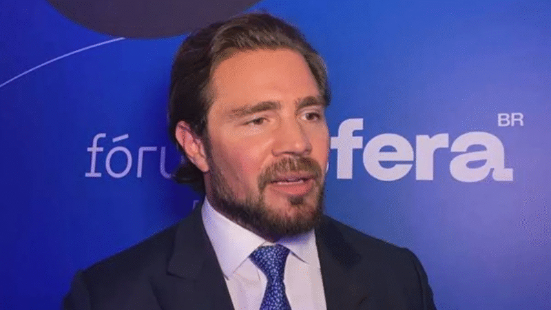 Celular blindado, contrato milionário e sigilo no STF: o caso Master que assombra Brasília