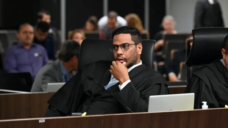 ⚖️📉 Relator do TCU suspende inspeção no Banco Central sobre liquidação do Banco Master