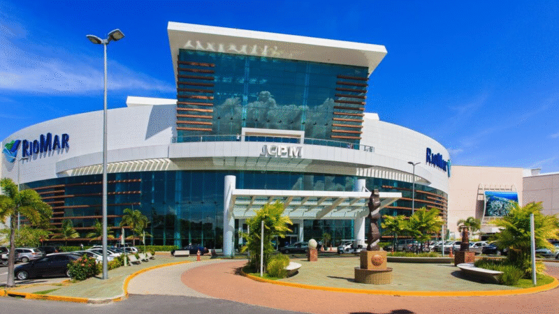 Justiça condena Shopping RioMar a indenizar adolescentes negros barrados por seguranças e juiz cita racismo estrutural