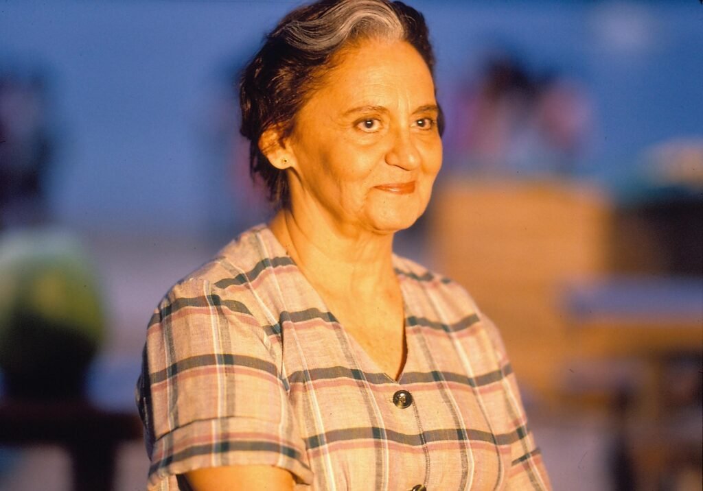 Laura Cardoso como Isaura Araújo em "Mulheres de Areia" (1993) 