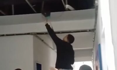Forro de PVC caído em escola estadual no Recife