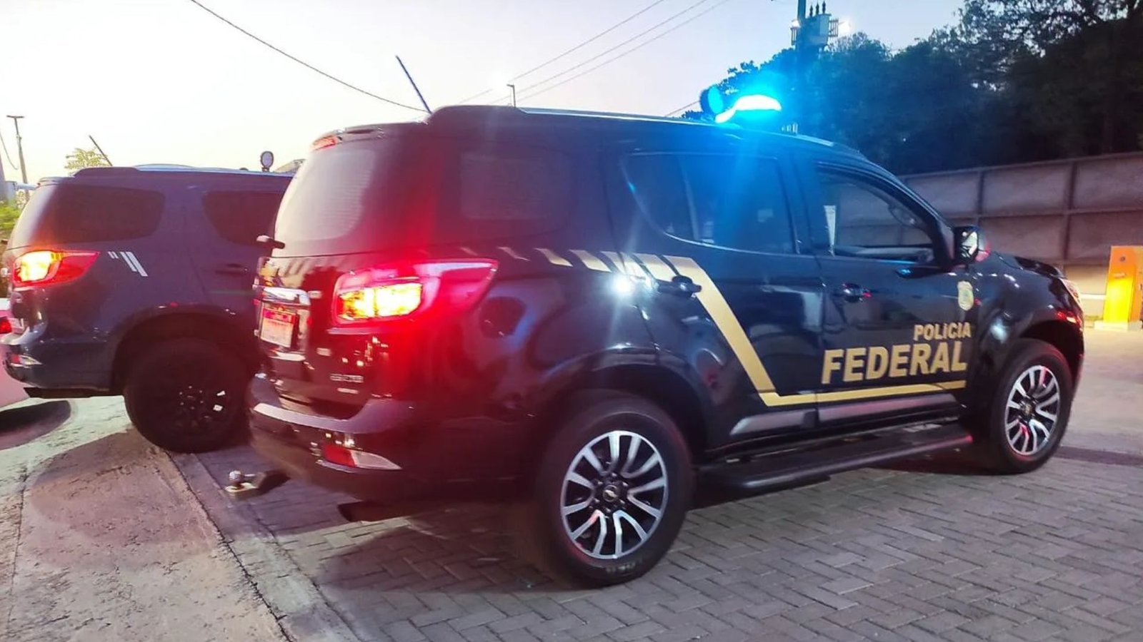 Polícia Federal durante operação no Aeroporto de Fortaleza