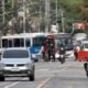 Ônibus usado como barricada na Zona Norte do Rio.