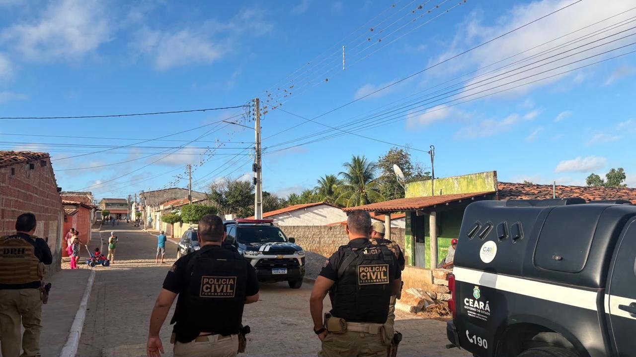 Policiais durante a Operação Salve Geral em Pernambuco