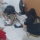 Policiais civis cumprem mandado de busca durante a Operação Anamnese