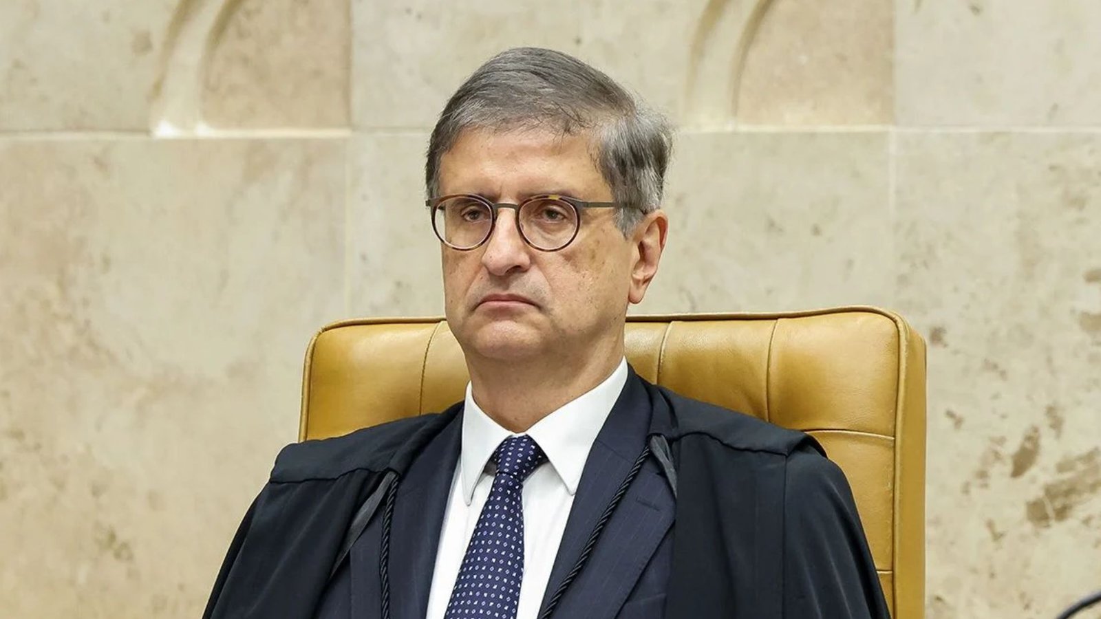 Paulo Gonet durante sessão no STF