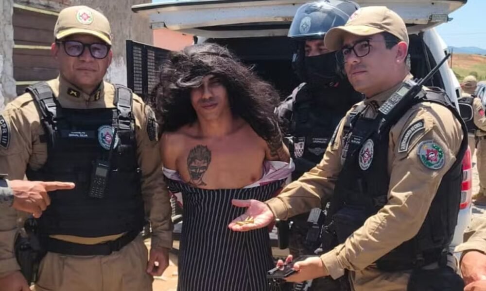 Suspeito preso de peruca na Paraíba