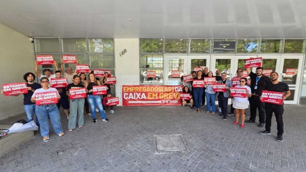 Trabalhadores da Caixa em greve