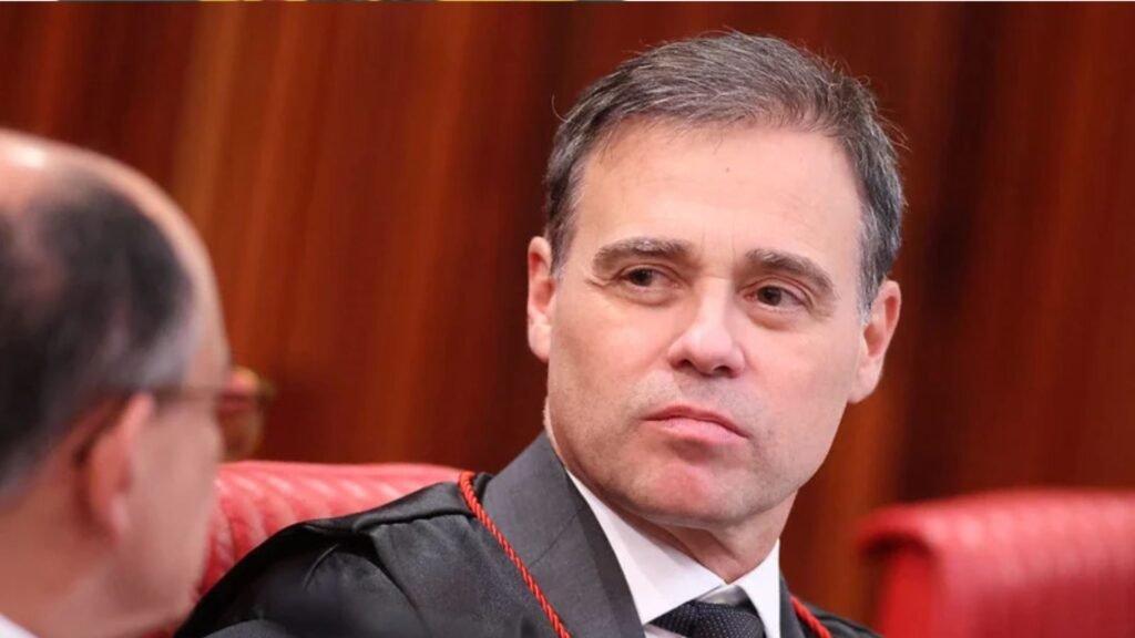 André Mendonça durante sessão no Supremo Tribunal Federal