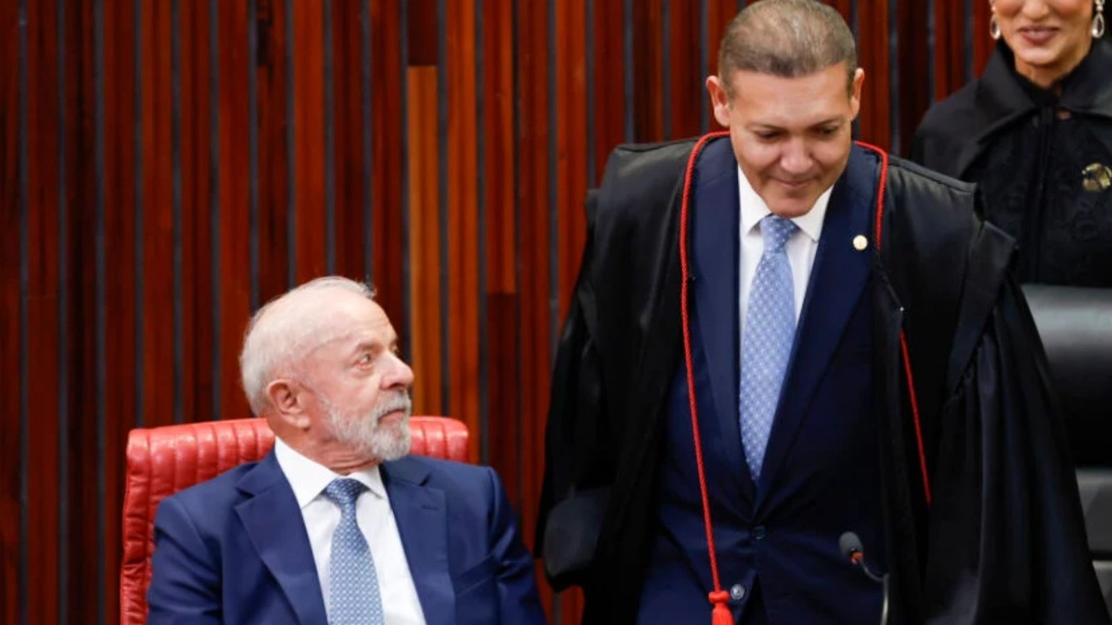 Lula e Nunes Marques no TSE