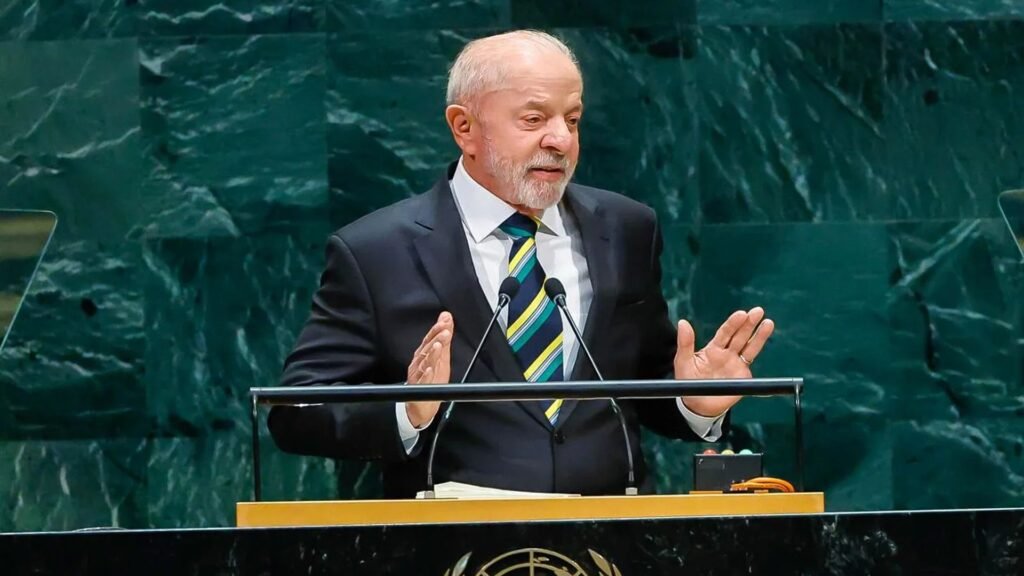 Presidente Lula discursa na tribuna da Assembleia Geral da ONU.