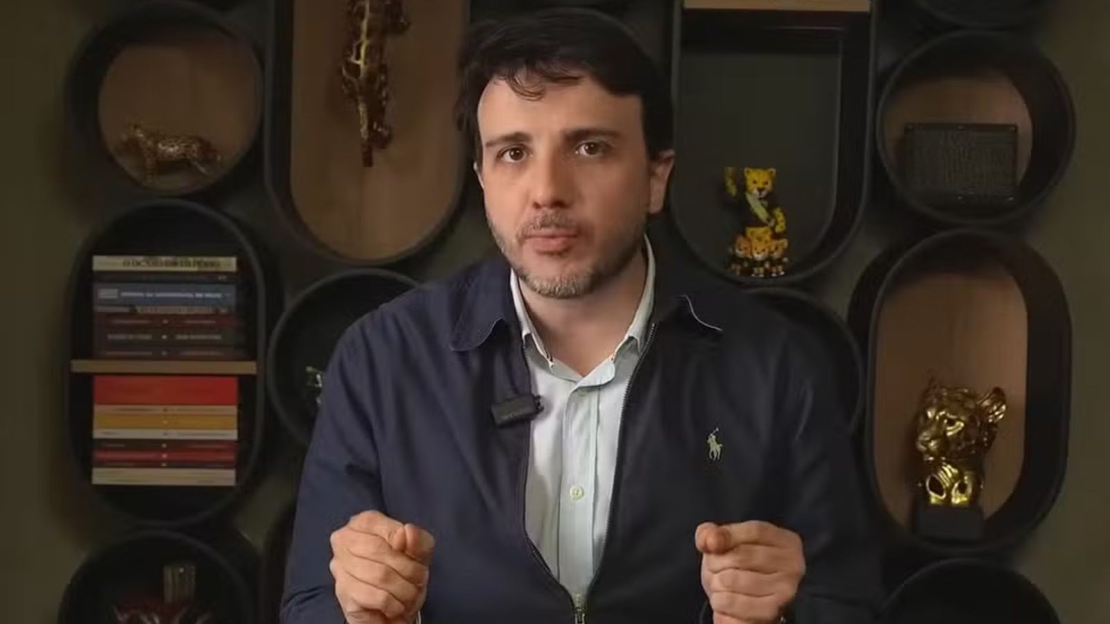 Renan Santos aciona TSE contra reajuste do Bolsa Família