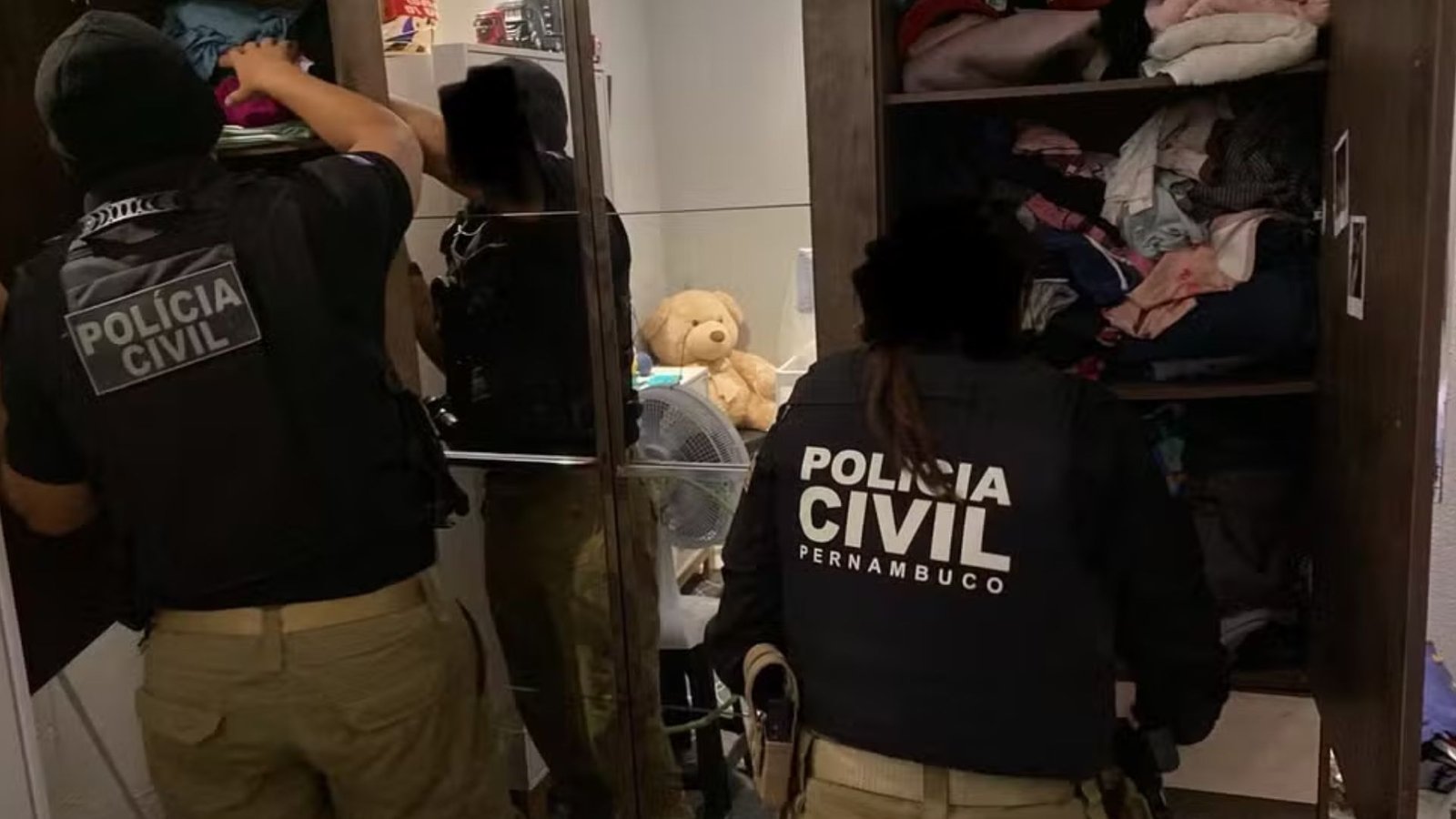 Polícia Civil cumpre mandado durante a Operação Checkpoint