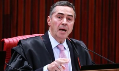 Luís Roberto Barroso durante sessão no STF