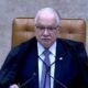 Edson Fachin durante sessão do STF