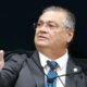 Flávio Dino gesticula durante sessão do STF.
