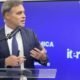 André Mendonça fala ao microfone durante evento do Instituto Iter